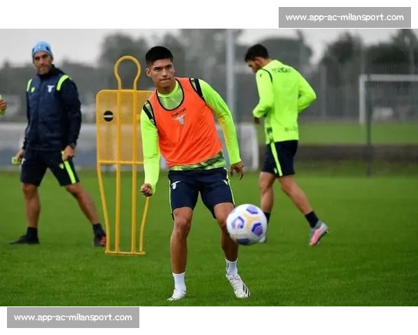 罗马诺确认：科雷亚 600 万欧加盟墨西哥老虎 签约 5 年